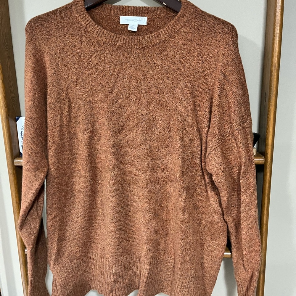 Women’s oversized sweater